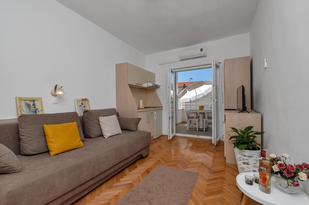 Apartments Marija Tučepi エクステリア 写真
