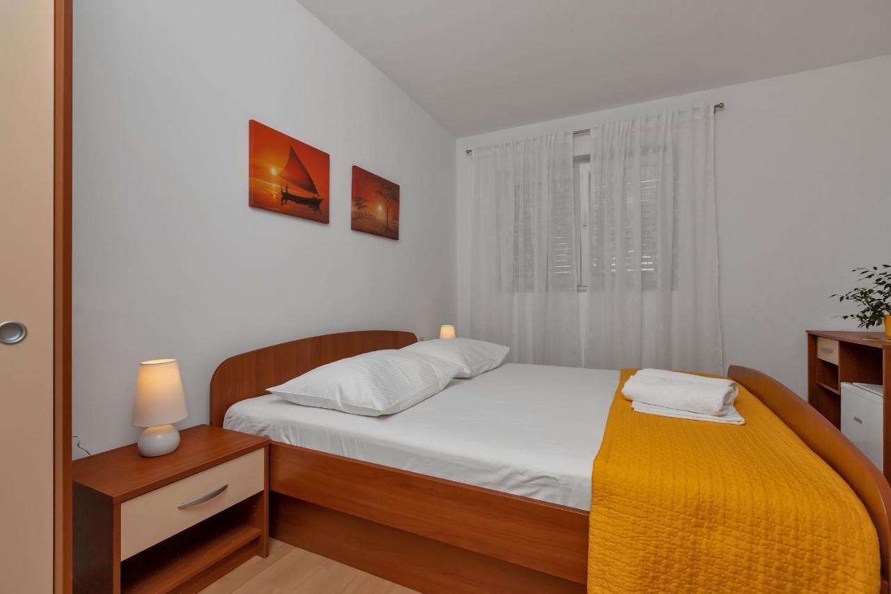 Apartments Marija Tučepi エクステリア 写真