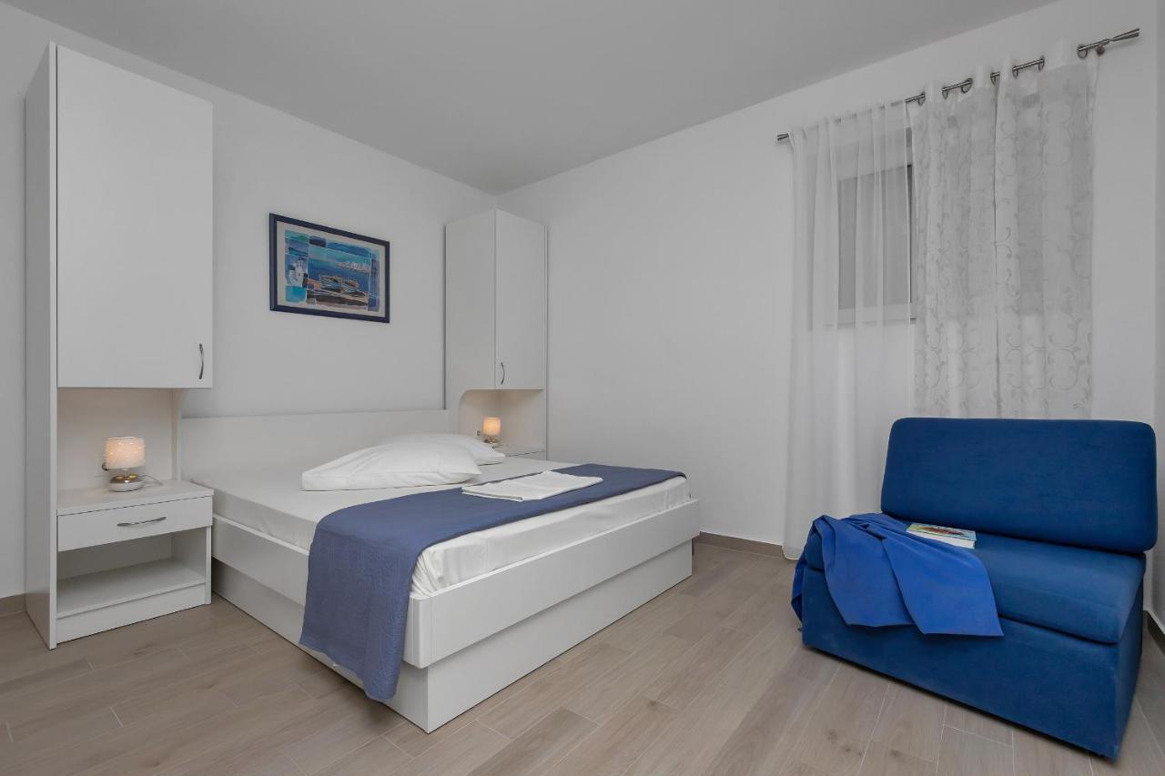Apartments Marija Tučepi エクステリア 写真