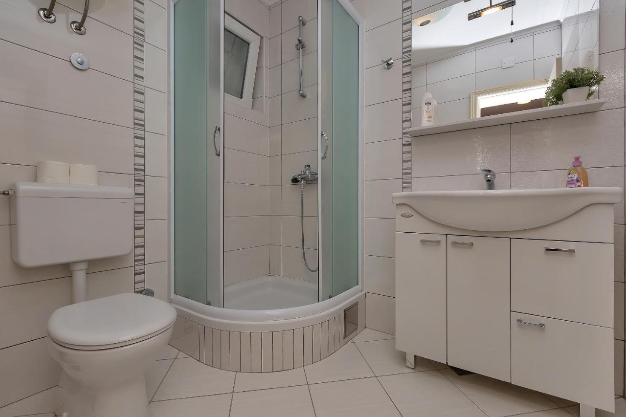 Apartments Marija Tučepi エクステリア 写真