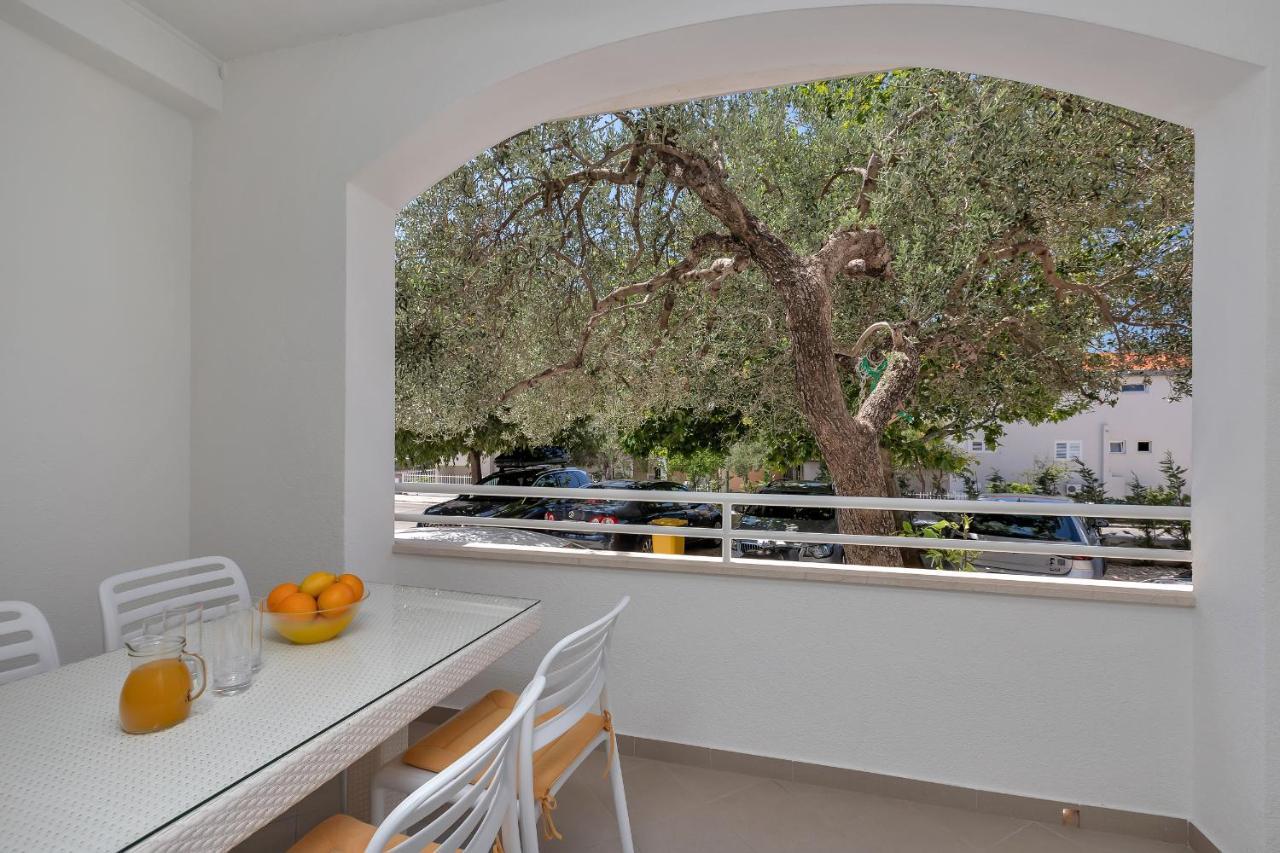 Apartments Marija Tučepi エクステリア 写真
