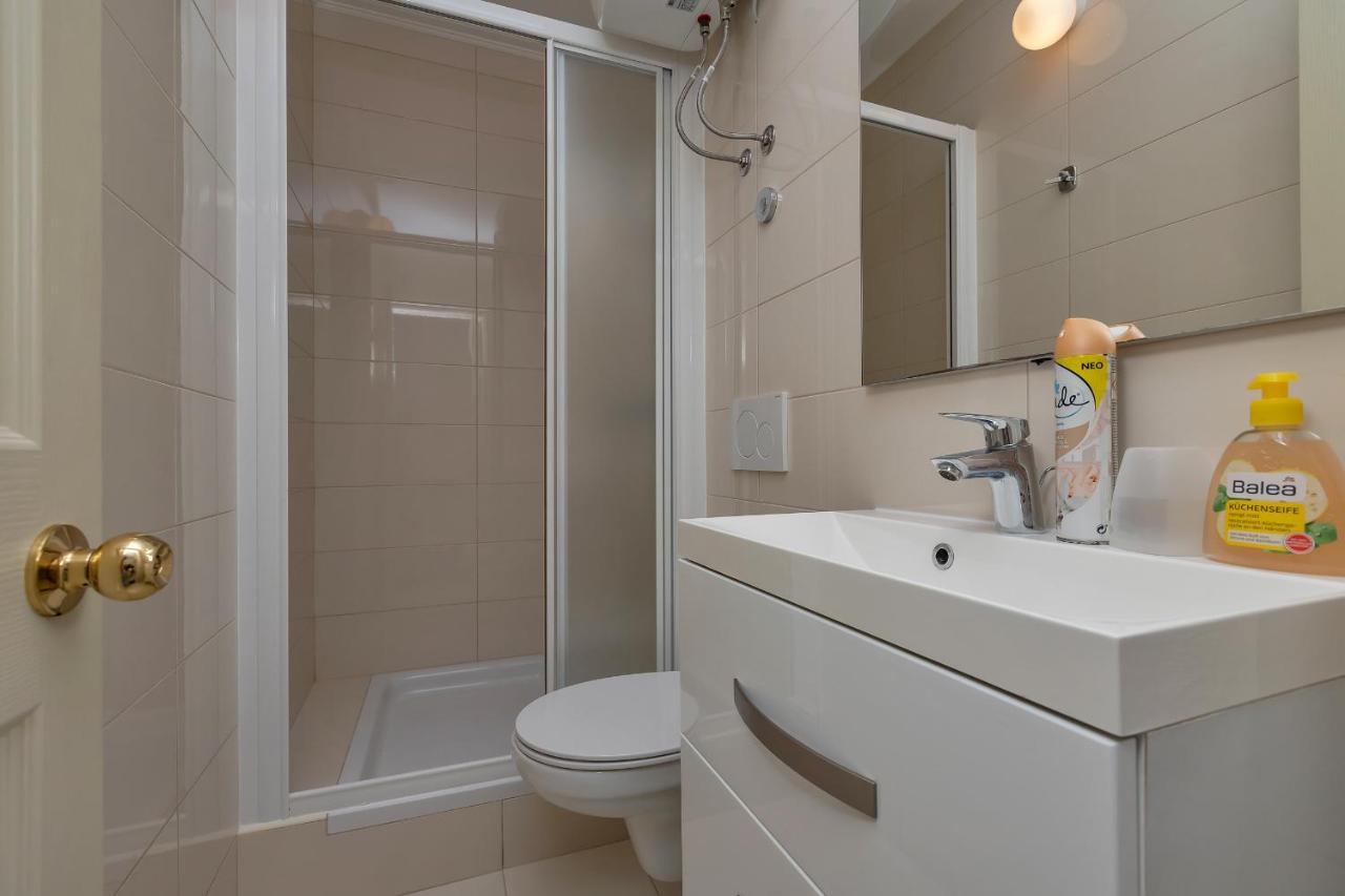 Apartments Marija Tučepi エクステリア 写真