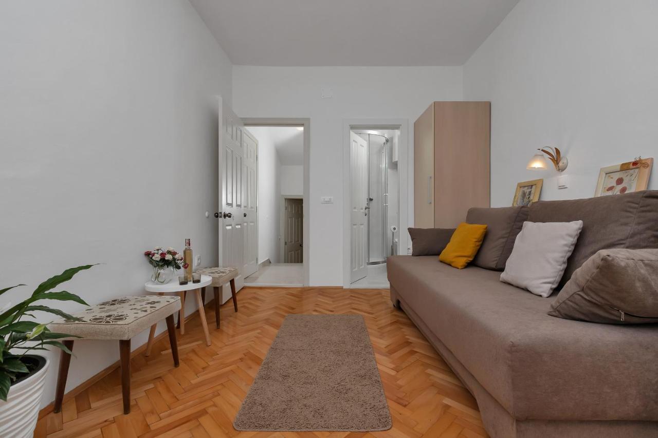 Apartments Marija Tučepi エクステリア 写真