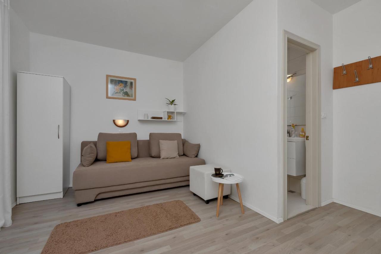 Apartments Marija Tučepi エクステリア 写真