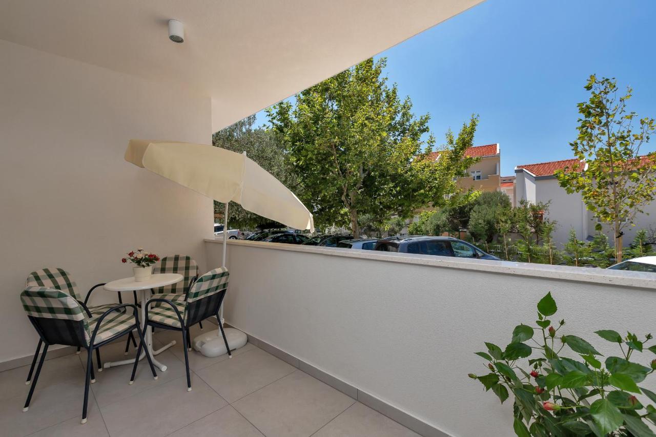Apartments Marija Tučepi エクステリア 写真
