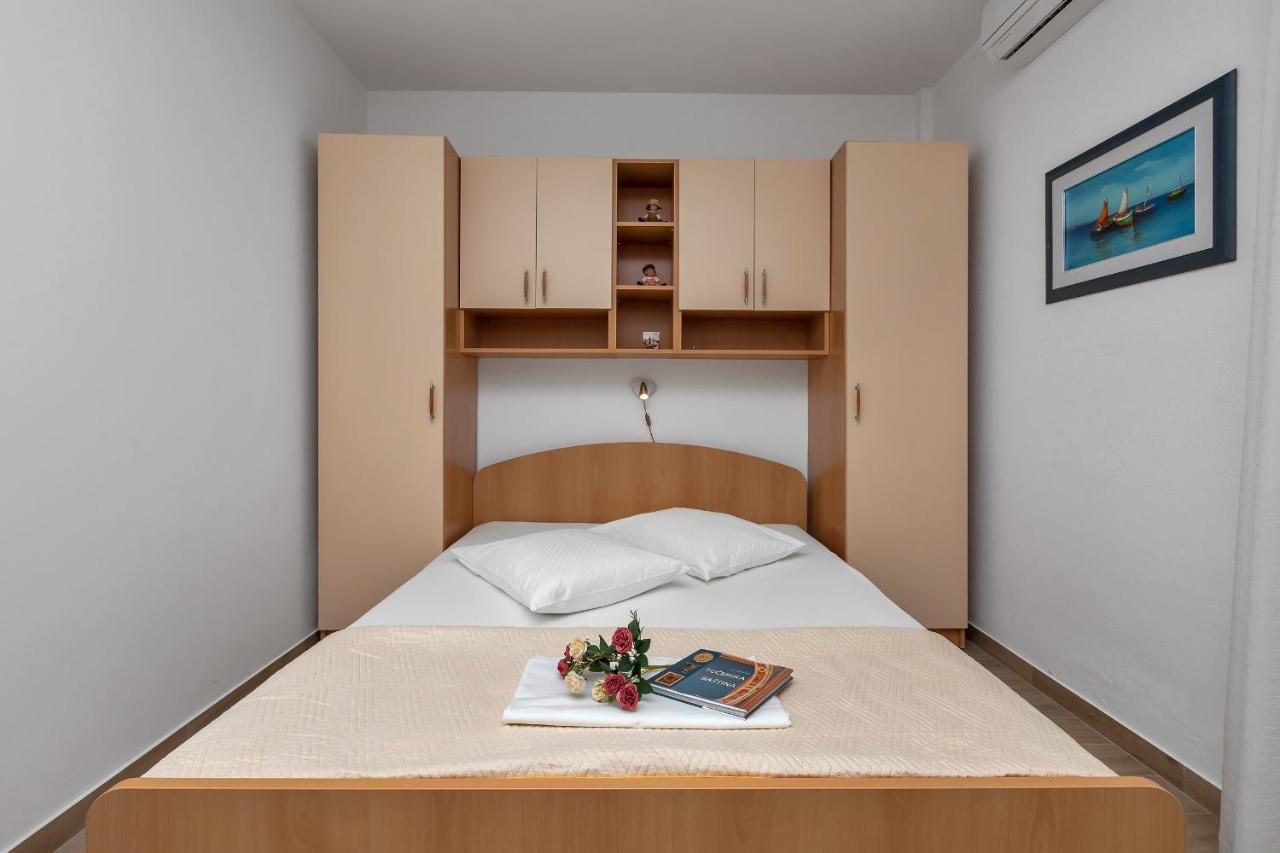 Apartments Marija Tučepi エクステリア 写真