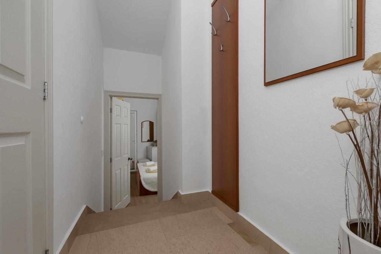 Apartments Marija Tučepi エクステリア 写真