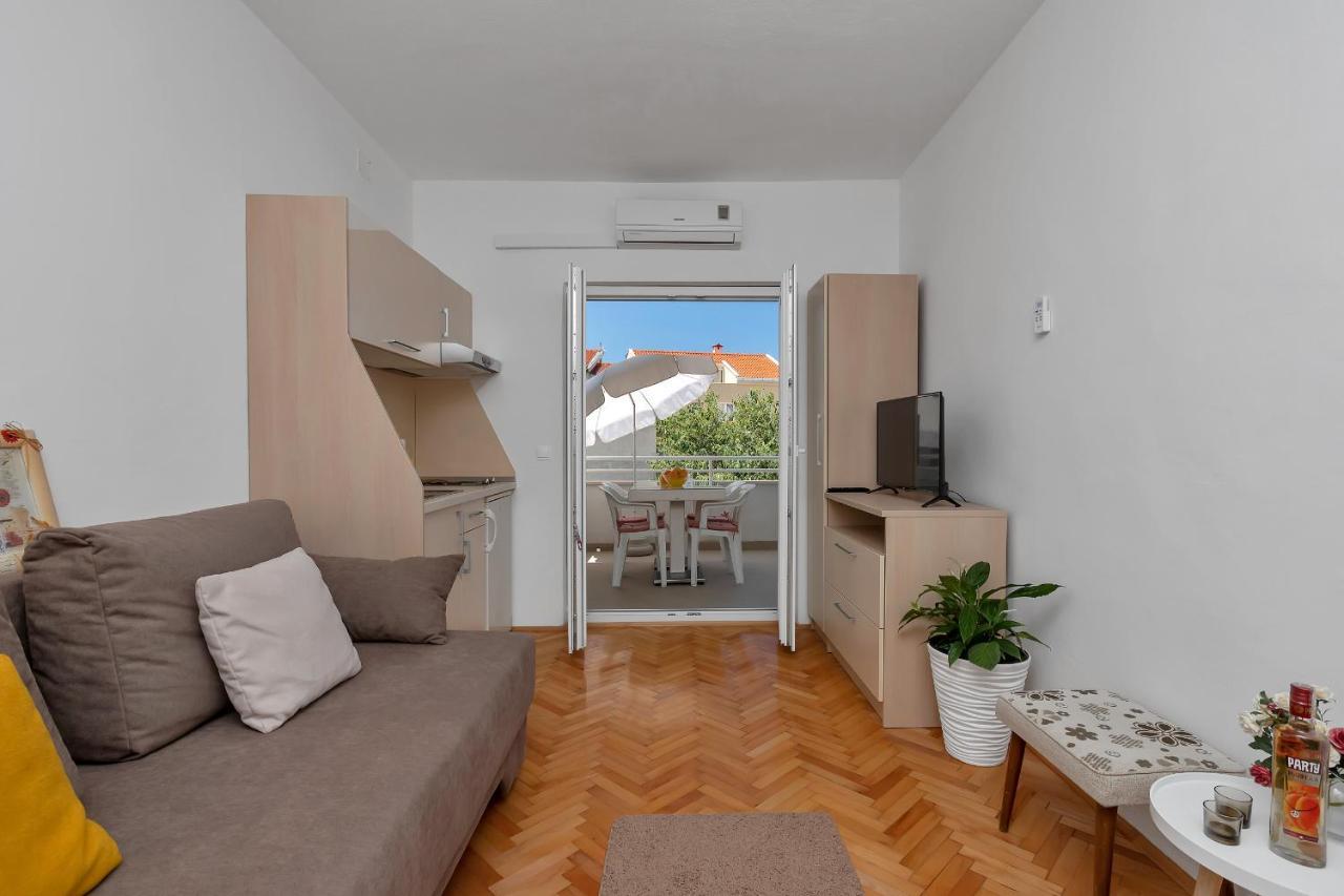 Apartments Marija Tučepi エクステリア 写真