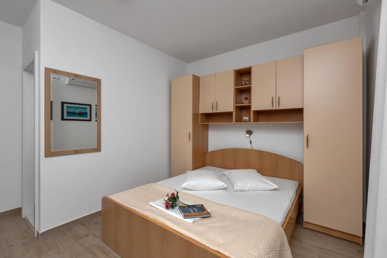 Apartments Marija Tučepi エクステリア 写真